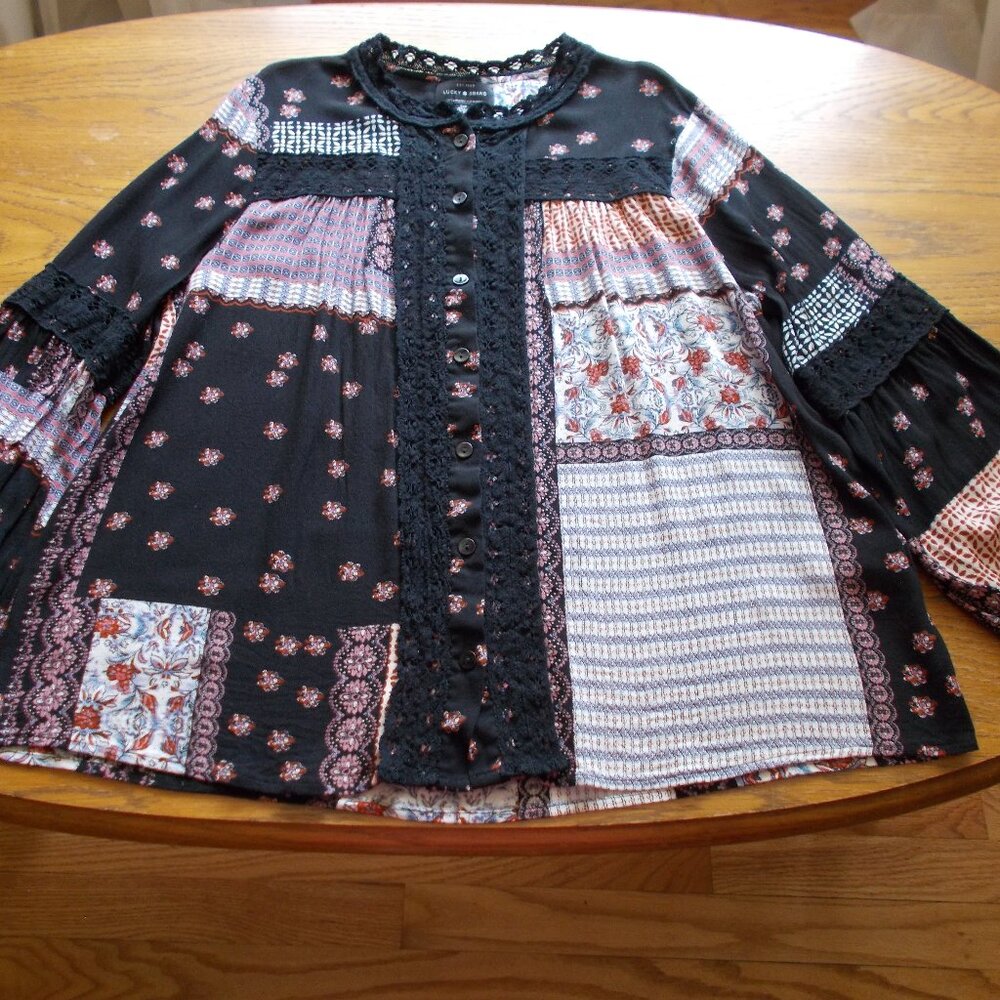 LUCKY BRAND Blouse 100% VISCOSE with black Lace Size S/P EUC